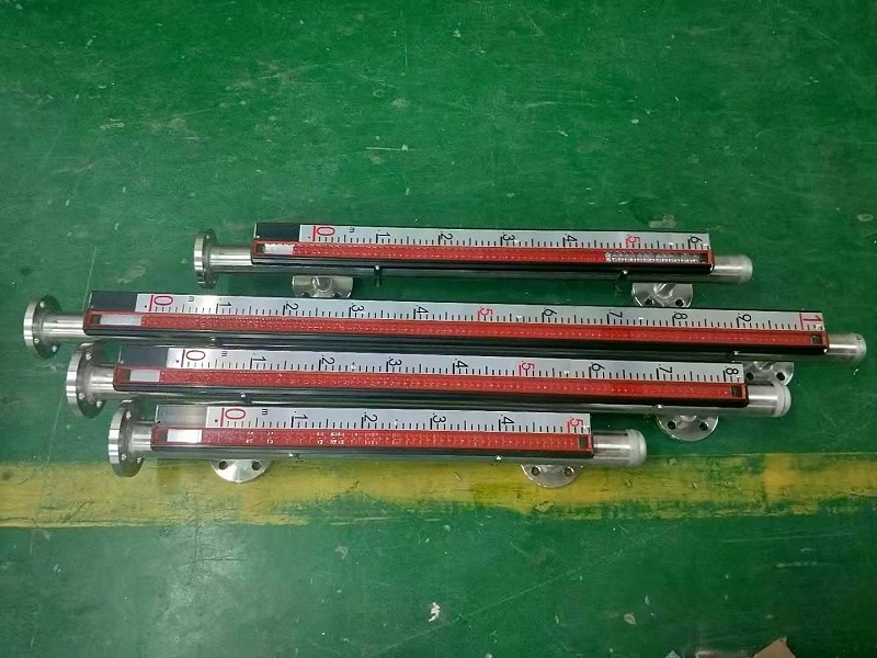 磁翻板液位計"