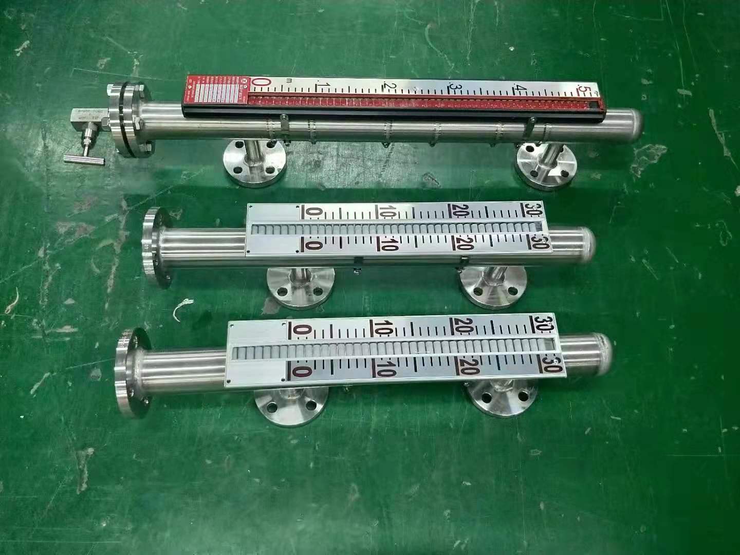 頂裝磁浮子液位計(jì)測(cè)量范圍和計(jì)算