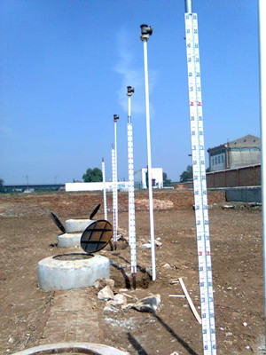 頂裝磁翻板液位計現(xiàn)場圖