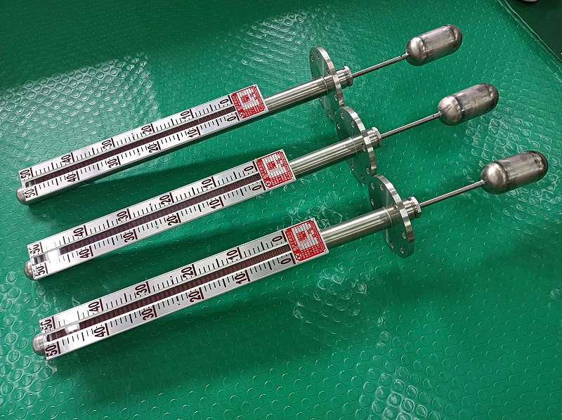 頂裝磁翻板液位計