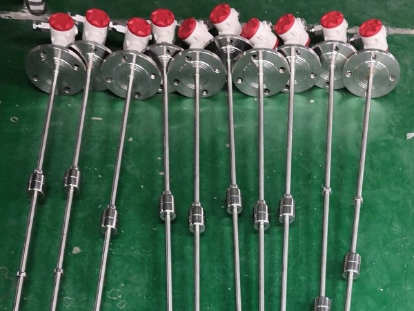 磁致伸縮液位計常見的維護(hù)方法