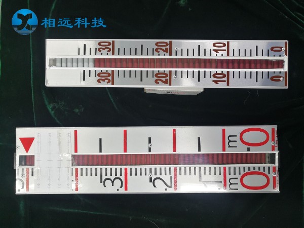 磁翻板液位計面板經(jīng)常翻花究竟什么原因呢？