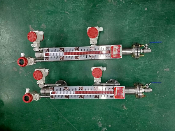 報(bào)警型磁浮子液位計(jì)