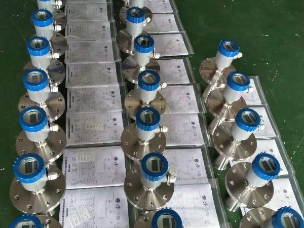 購(gòu)買(mǎi)雷達(dá)液位計(jì)如何選型